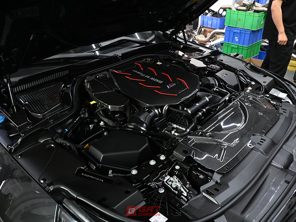 Dry Carbon Fiber Engine Cooling Shroud Cover For BMW G90 M5