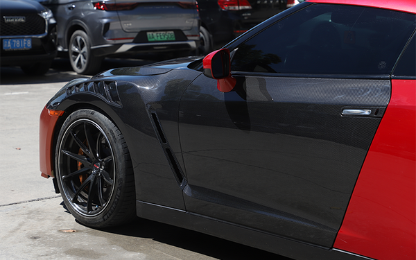 Dry Carbon Fiber Door For Nissan GT-R R35